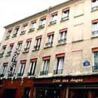 호텔 De Beaune 2*